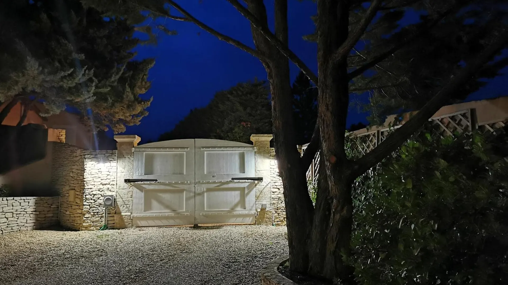 Séjour chez l'habitant Appartement Juste En Provence à Saint-Saturnin-lès-Apt France